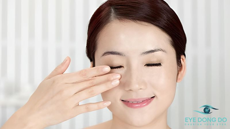 Tập luyện yoga cho mắt 