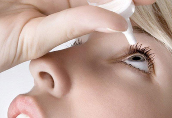 Mắt càng ngày càng cận:Không biết cách bảo vệ mắt trước môi trường bên ngoài